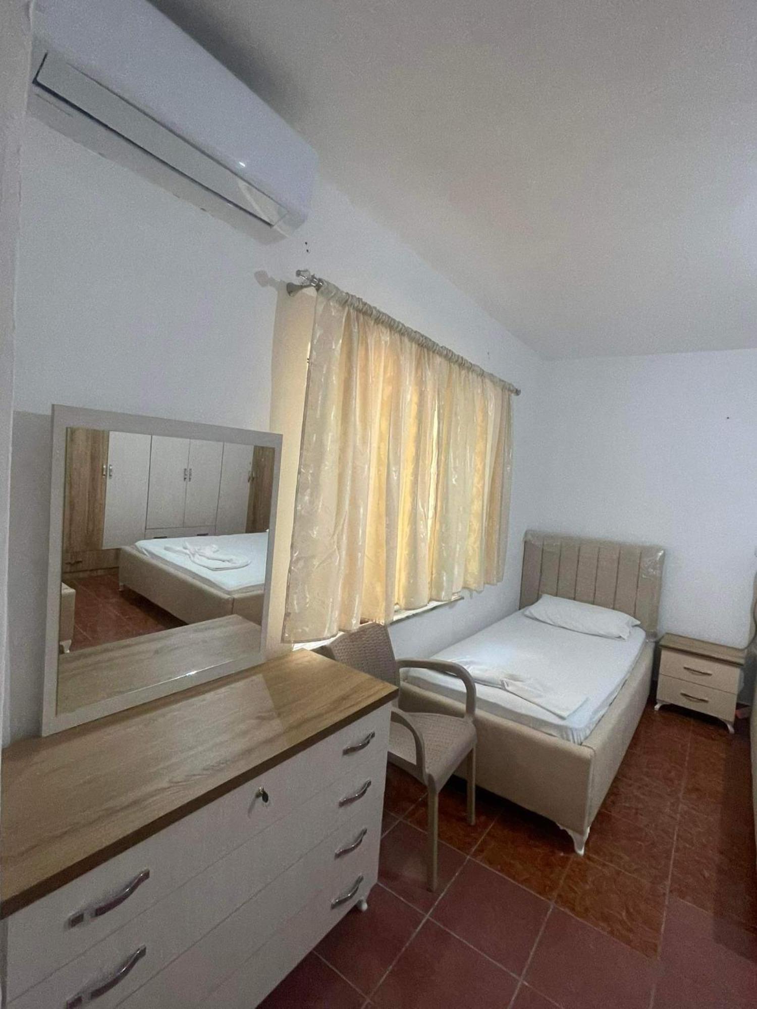 Hotel Gjika Sarandë Exterior foto
